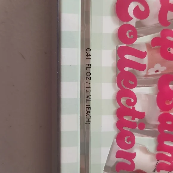 Beauty concepts 4-pc Lip Balm Collection - Picture 3 of 4